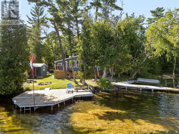 House for sale: 5 WATER - GUNTER LAKE, Tudor and Cashel
