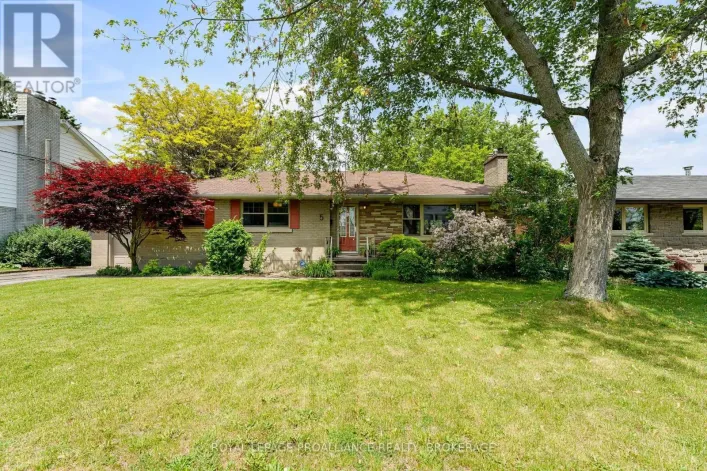 5 WATTS CRESCENT, Kingston