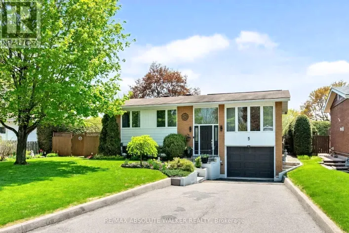 House for sale: 5 WEST HERRINGTON COURT, Ottawa