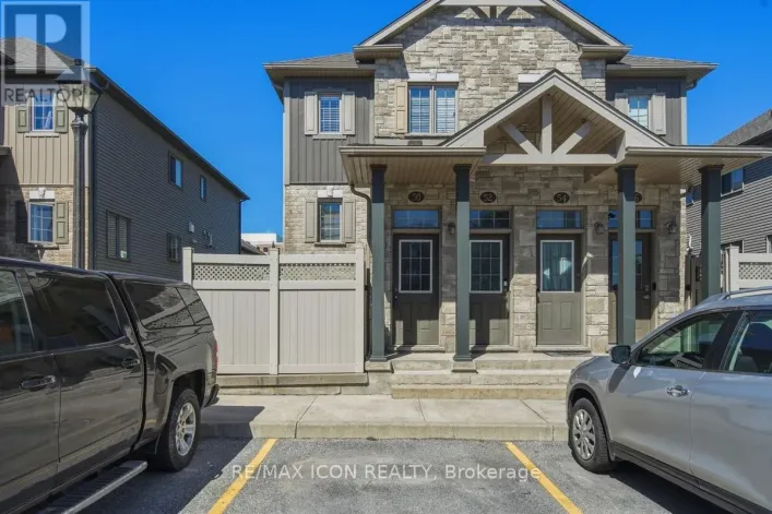50 - 3200 SINGLETON AVENUE, London South