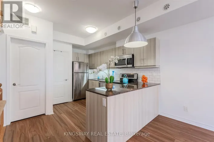 50 - 68 WINSTON PARK BOULEVARD, Toronto