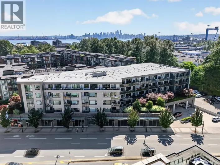 50* 725 MARINE DRIVE, North Vancouver