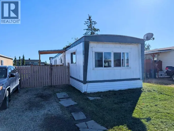 50, 9824 104 Avenue, Clairmont