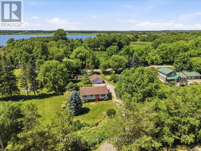 50 COUNTY ROAD 18, Prince Edward County