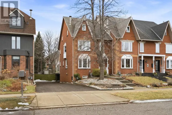 50 EDGEWATER DRIVE, Hamilton