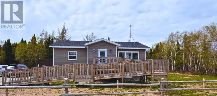 50 Farm Road, Howley