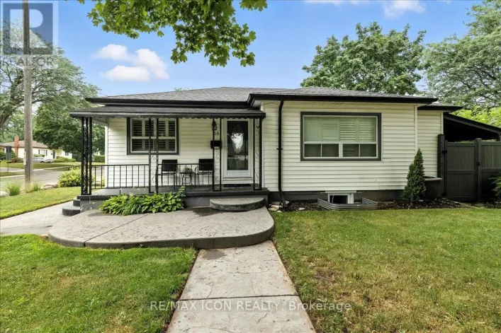 50 GROVE CRESCENT, Brantford