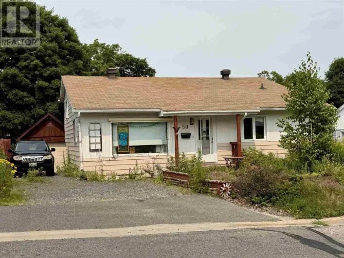 50 Hutchison AVE, Elliot Lake