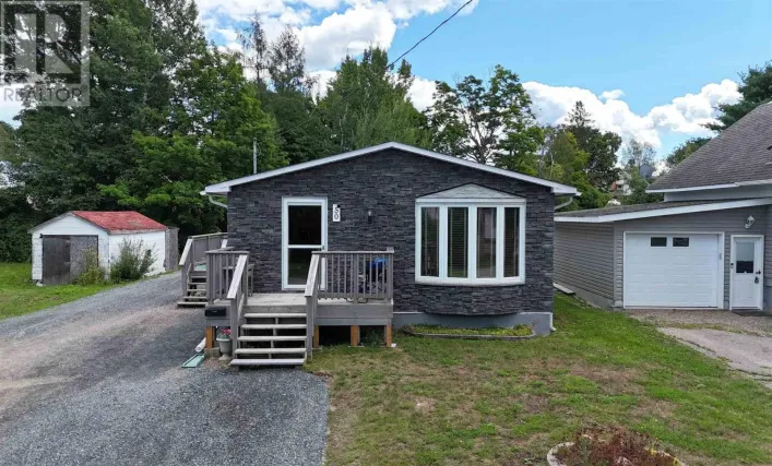 50 Lakeview RD, Elliot Lake