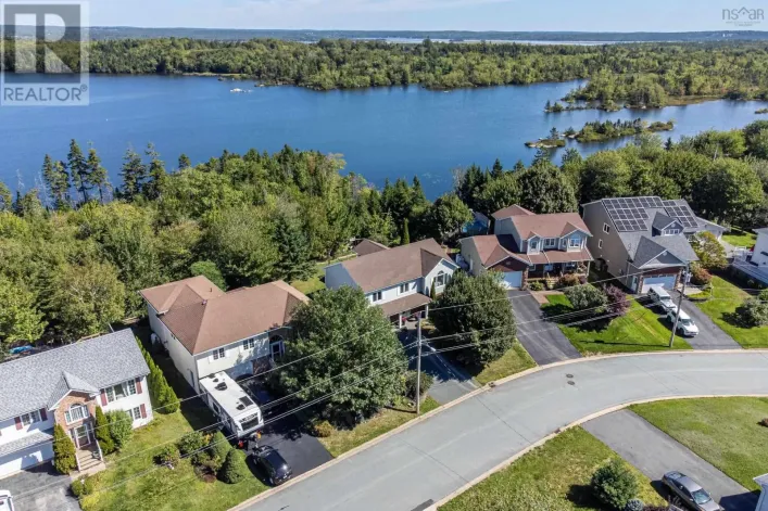 House for sale: 50 Parkedge Crescent, Cole Harbour