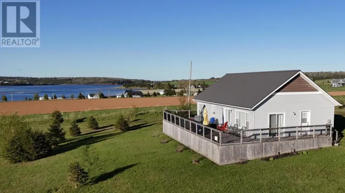 50 Sunset Lane, Clinton