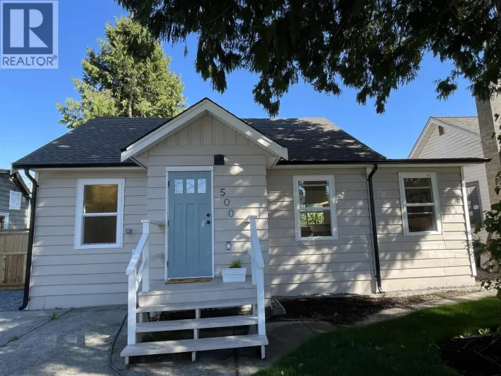 500 DOUGLAS CRESCENT, Richmond