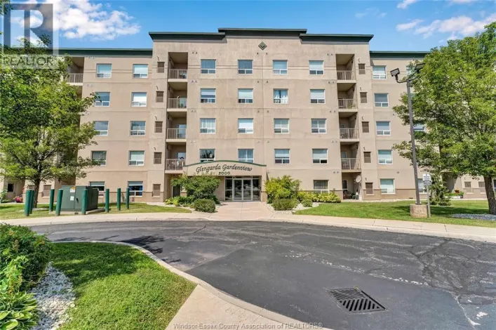 5000 WYANDOTTE Unit# 518, Windsor