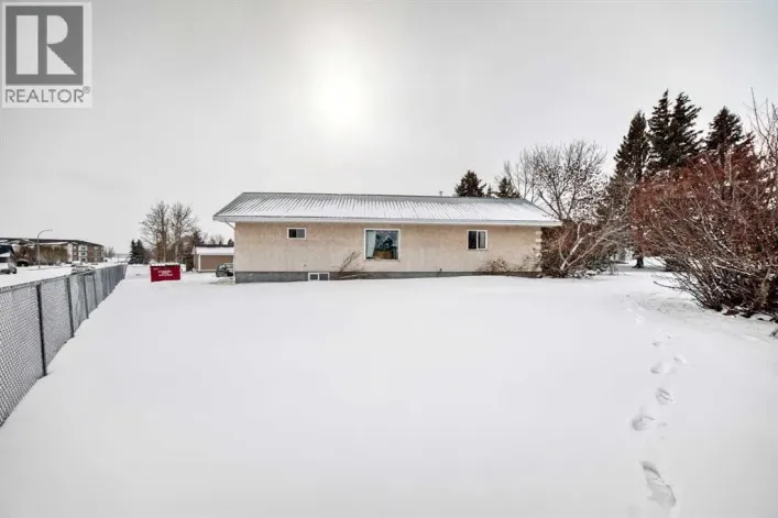 5001 62 Avenue, Ponoka