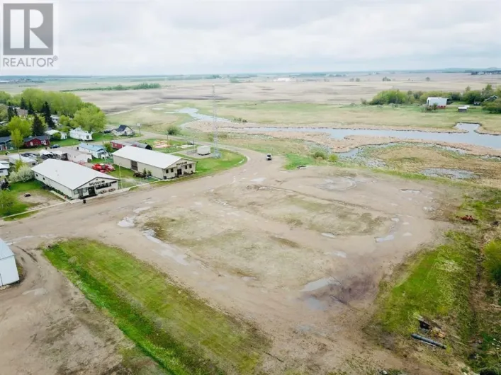 5002 50 Street, Dewberry