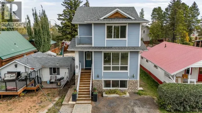 5005 40 Street, Sylvan Lake