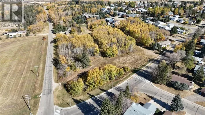 5005 46 Street, Ponoka