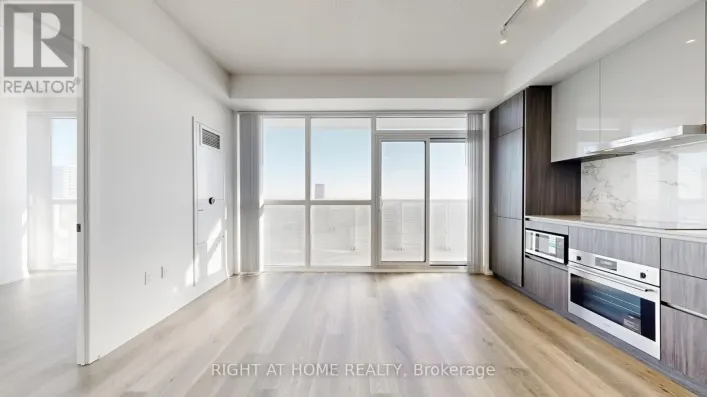 5006 - 8 INTERCHANGE WAY, Vaughan