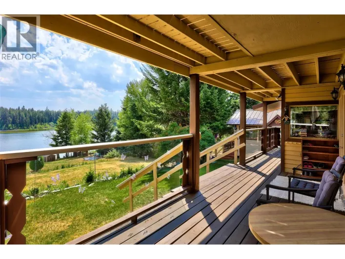 5008 Lauder Road, Merritt