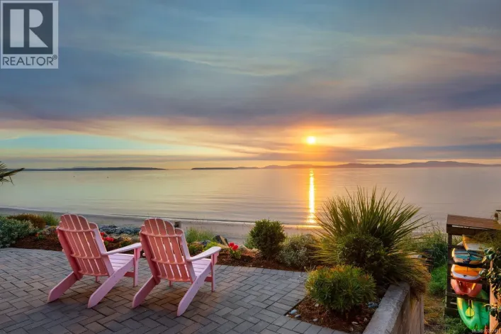 5009 Cordova Bay Rd, Saanich