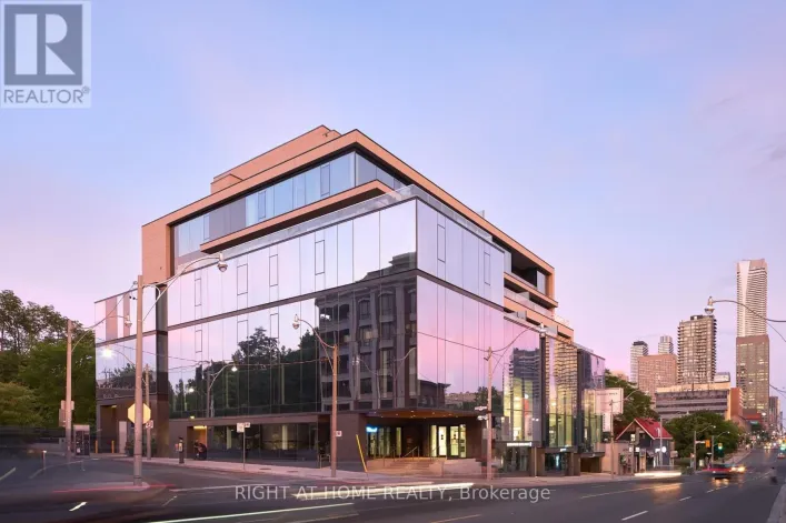 501 - 1 ROXBOROUGH STREET E, Toronto