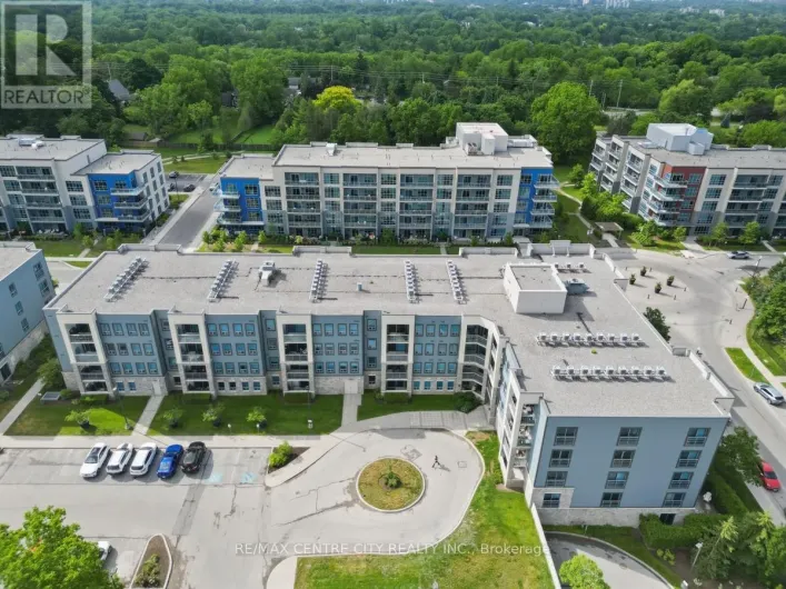 501 - 340 SUGARCREEK TRAIL, London North