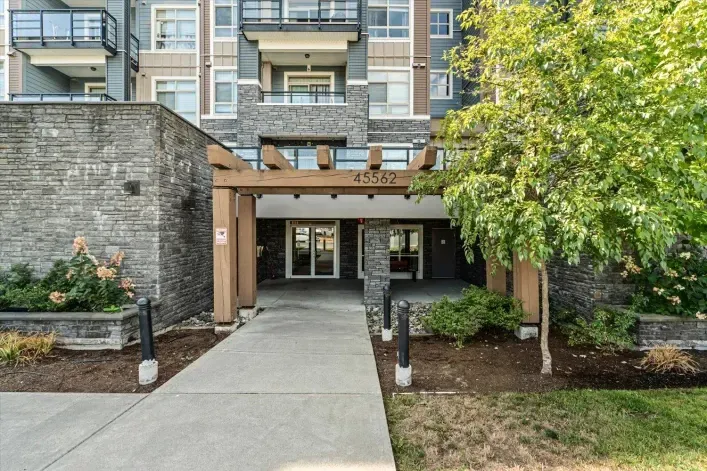 501 45562 AIRPORT ROAD|Chilliwack Proper South, Chilliwack