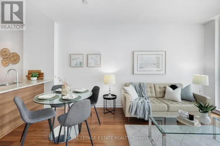 501 - 70 FOREST MANOR ROAD, Toronto