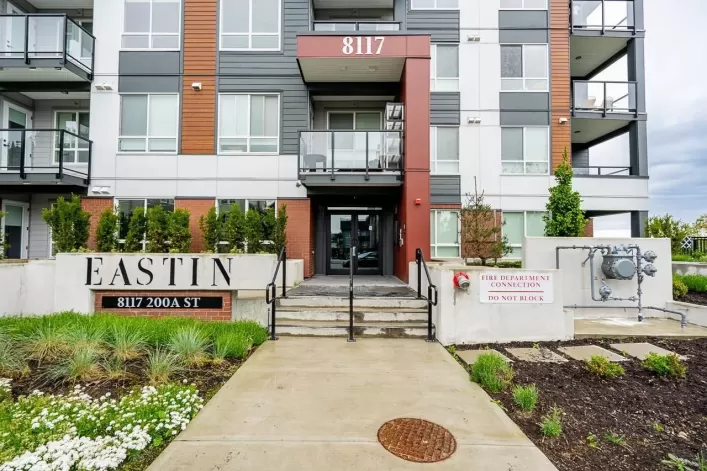 501 8117 200A STREET, Langley