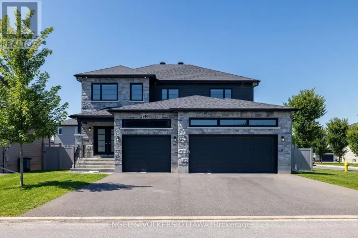 501 LUCENT STREET, Russell