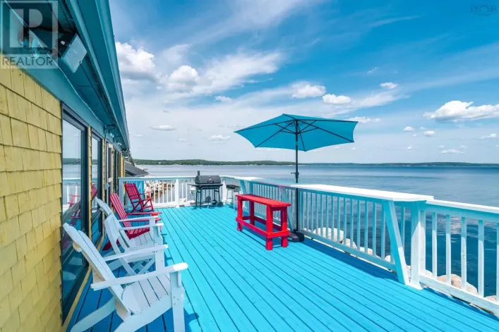 House for sale: 501 Mill Cove Shore Road, Birchy Head
