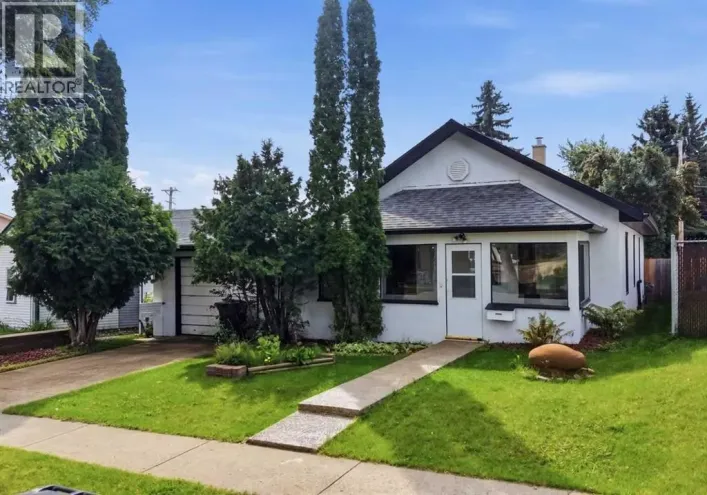 5011 54 Ave, Ponoka
