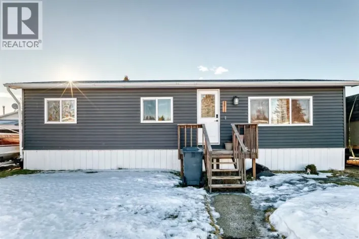 5011 64 Avenue, Ponoka