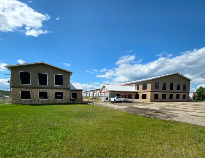 5012 Caxton Street W, Whitecourt