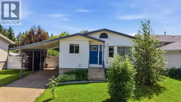 5017 61 Avenue Close, Ponoka