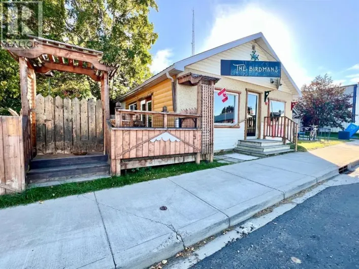 5019 50 Avenue, Caroline