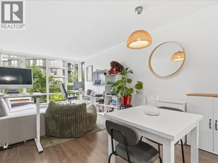 502 1033 MARINASIDE CRESCENT, Vancouver