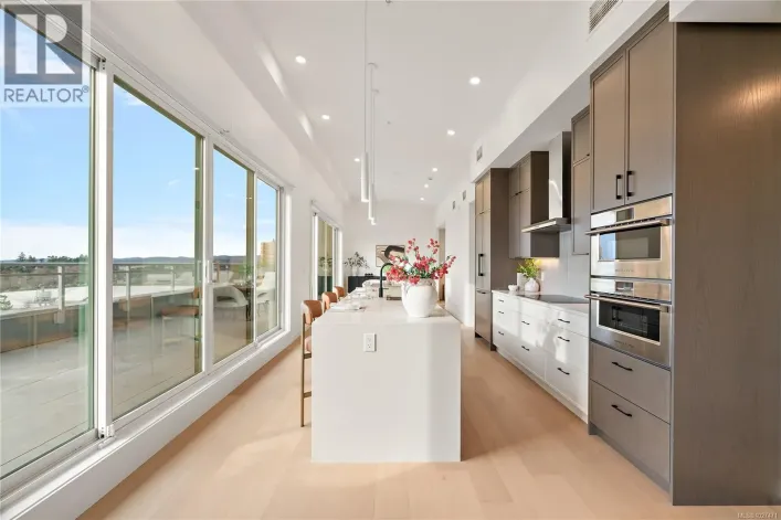 502 1102 Esquimalt Rd, Esquimalt