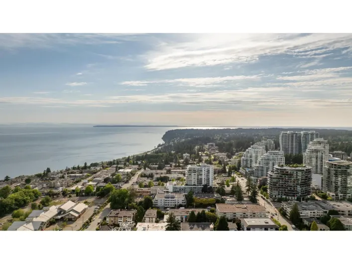502 1342 JOHNSTON ROAD, White Rock