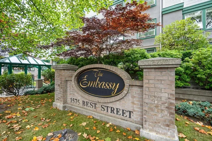 502 1575 BEST STREET, White Rock