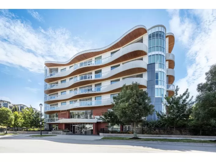 502 20416 PARK AVENUE, Langley