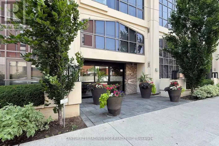 502 - 3 MCALPINE STREET, Toronto