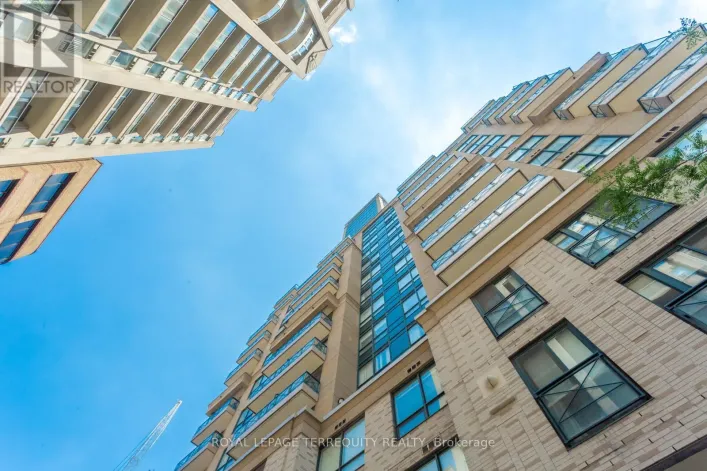 502 - 35 HAYDEN STREET, Toronto