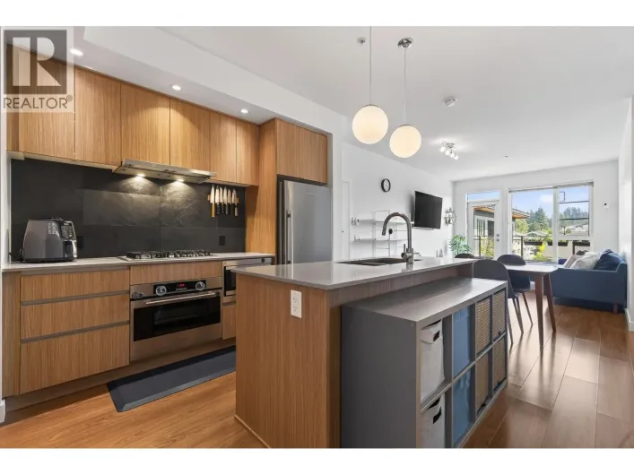 502 516 FOSTER AVENUE, Coquitlam