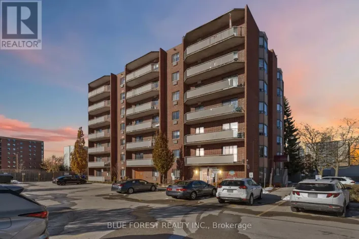 502 - 75 HUXLEY STREET, London South