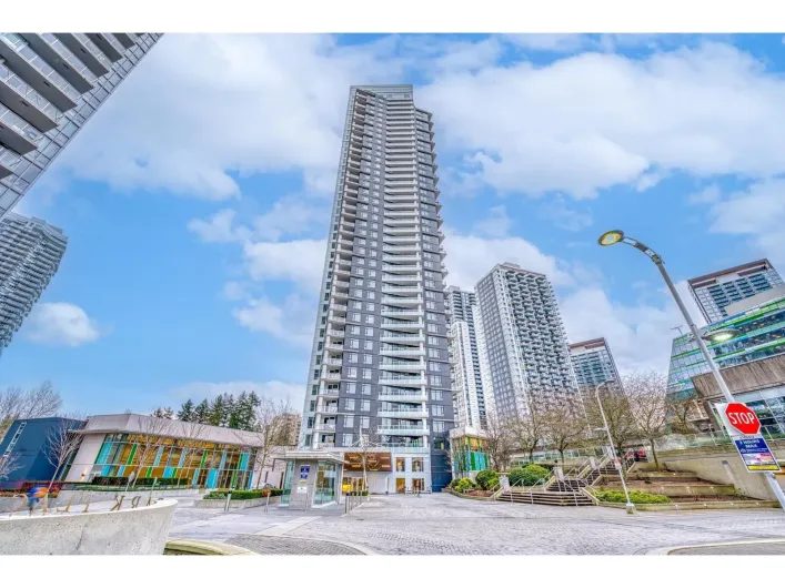 502 9887 WHALLEY BOULEVARD, Surrey