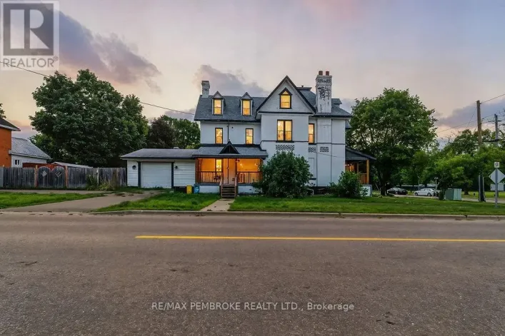 502 MARY STREET, Pembroke