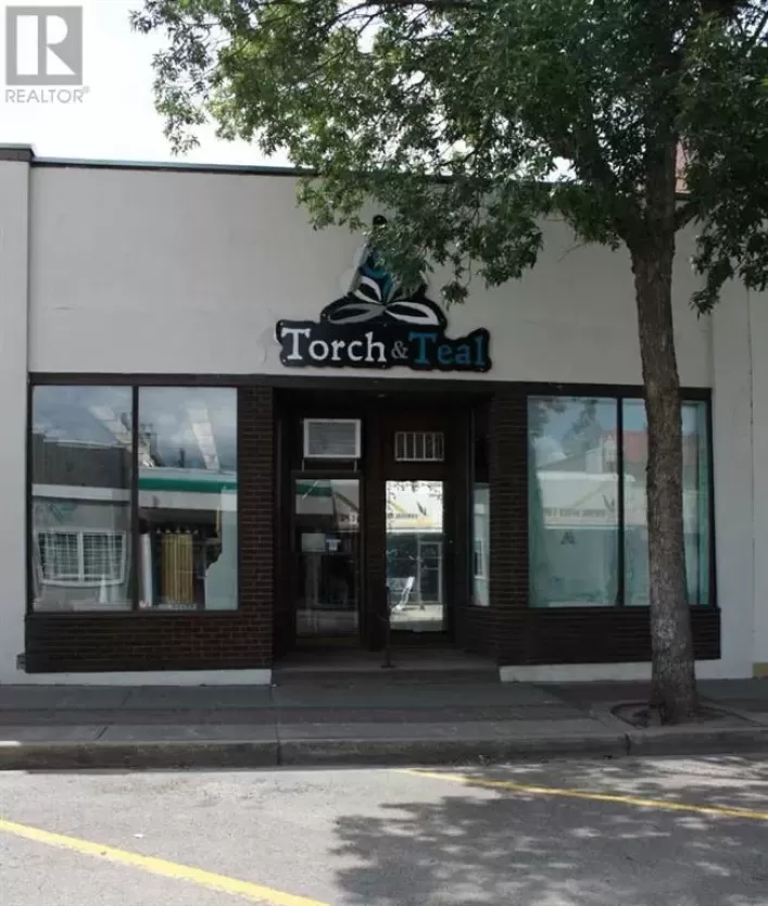 5023 50 Avenue, Ponoka