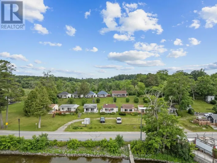 5026 RICE LAKE DR DRIVE N, Hamilton Township