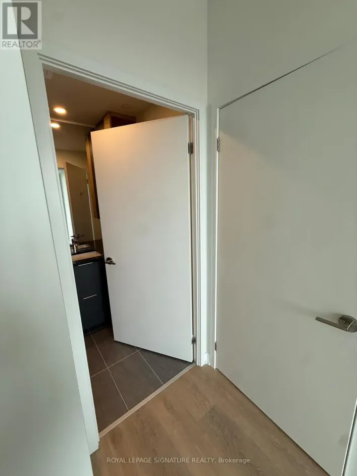 503 - 1 FAIRVIEW ROAD, Mississauga